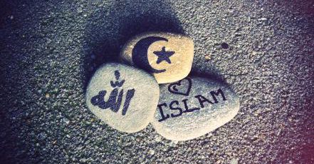 Dinin Sahibi Allah mı, Peygamber mi?