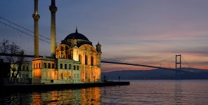 Rivayet Hadislere Gösterdiğimiz Saygıyı, İtinayı, Allah ın Ayetlerine Göstermiyoruz.
