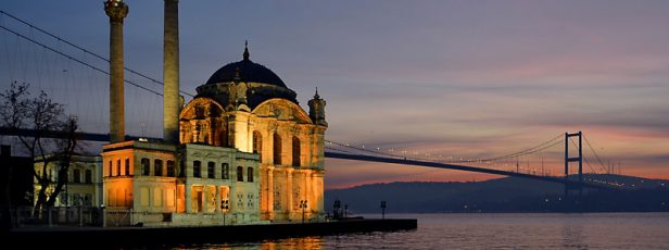 Rivayet Hadislere Gösterdiğimiz Saygıyı, İtinayı, Allah ın Ayetlerine Göstermiyoruz.