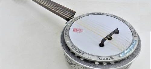 Cümbüş Çalmak ve Dinlemek Caiz midir?